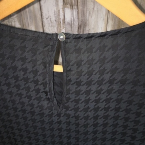 A New Day Black Houndstooth Blouse - Picture 3 of 5
